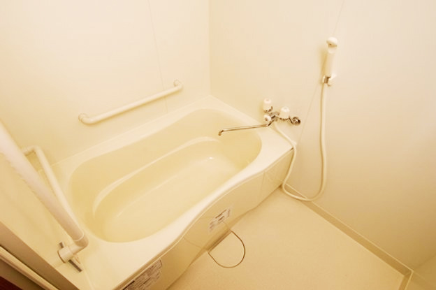 一般の賃貸住宅よりも広いタイプの浴槽